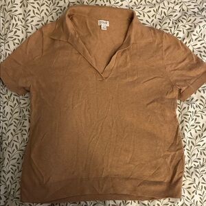 Women’s J Crew shirt (tan)
Size M 
Worn once 
No tears or stains